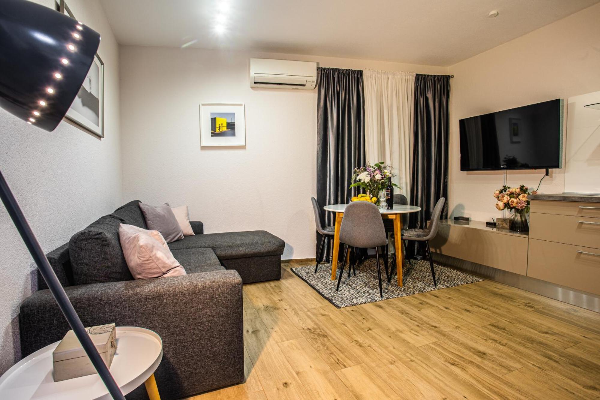 Luxusapartment Nav Подстрана Екстер'єр фото